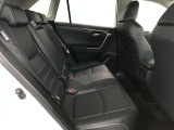 ゆとりある広々とした車内空間は、ドライブを始め買い物やレジャーなど、幅広く活躍します。一人でもみんなとでもお出かけを楽しみましょう!