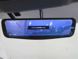車両後方の視界をクリアに映し出す「デジタルインナーミラー」搭載です。