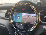 インテリアに合わせたデザインのステアリングは、握りやすく運転しやすい形状、大きさです。是非一度、実際に触ってお確かめください♪