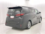 沢山乗れるのがこの車の魅力!2台で移動しないと・・・なんて時もこの車なら1台で!大活躍です♪
