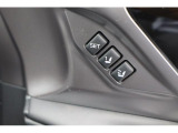 運転席シートポジションメモリー機能 アクセスキー1つに付きシートポジションを2つメモリーすることができます。