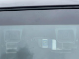 【スズキ セーフティサポート】走行中に前方の車両等を認識し、衝突しそうな時は警報とブレーキで衝突回避と被害軽減をアシスト。より安全にドライブをお楽しみいただけます。