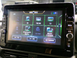 CD、DVD、Bluetooth、AM、FM、AUX、スマートフォン接続ができます。