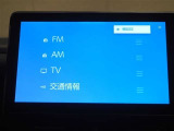 純正ナビを装備。タッチパネル式で使いやすく、お出かけもラクラクです。