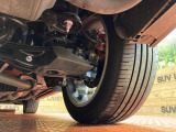 お車を安心してお乗りいただく為には、足回りの定期点検が欠かせません。サービスサポート(有償保証)では無料点検もご提供しており、安心のカーライフをお過ごしいただけるサポート体制が整っています。