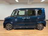 当店でご購入頂いた車両は全車車検整備又は法定12か月点検を行い、エンジンオイル・オイルフィルター・フロントワイパーゴム・バッテリーの交換を行っています、整備費用は本体に含まれてますので安心ですよ♪