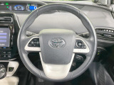 【純正革巻きステアリング】上質な革を使用することで、手にしっかり馴染みとても運転しやすいハンドルです♪
