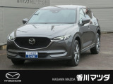ミドルサイズSUV「CX-5」が入荷しました。フォグランプと下部の樹脂バンパーデザインに、2.2Lのディーゼルターボエンジン。駆動方式がAWD方式でよりSUVらしい一台です。