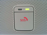 先進事故自動通報システム『SOSコール』付き!交通事故や急病などの緊急時に、専門のオペレーターが消防司令センターや警察に迅速に連絡し、緊急車両の手配をサポートします!