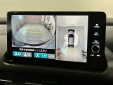 全方位モニターがついています! 車の周囲を360&deg;安全確認できるので、普段の駐車はもちろんの事、縦列駐車や幅寄せの際にも活躍してくれますよ。