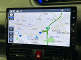 【大画面ナビ】人気の大型10インチナビを装備。存在感のある大画面はインパクト大!ナビ利用時のマップ表示は見やすく、テレビやDVDは臨場感がアップ!いつものドライブがグッと楽しくなります♪