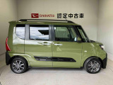車両右側面からの写真になります。車をご覧になりたい時はお気軽に最寄りの店舗へご相談下さい。