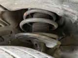 お車を安心してお乗りいただく為には、足回りの定期点検が欠かせません。サービスサポート(有償保証)では無料点検もご提供しており、安心のカーライフをお過ごしいただけるサポート体制が整っています。