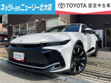 クラウンクロスオーバー入庫いたしました!視界の広さと運転のしやすさが特徴的です。
