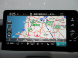 ナビゲーションを装備。多彩な機能で快適ドライブをアシスト。オーディオ機能も充実していますね。