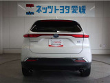 「中古車ハイブリッド保証」付き。ハイブリッド機構を無償で保証します。保証期間は、初度登録年月から10年目まで、またはロングラン保証が終わってから3年間。ただし累計走行距離が20万km以内です。