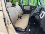 運転席シート廻りは使用感も少なく、良好な状態となっています。丁寧に使われていたことがよくわかりますね。