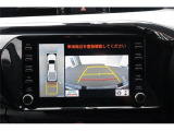 全周囲モニター付で、車庫入れも駐車もラクラクです。