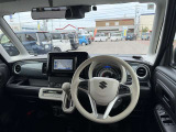 見通しのよいすっきりとした視界で、誰でも運転しやすいです。運転のしやすさは疲れにくさにも繋がりますよ♪