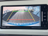 駐車時の安全性を高めるバックモニター。狭い場所でもスムーズな駐車をサポートします。後方確認が苦手な方にもおすすめです。