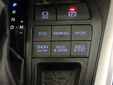 ドライブモードセレクト機能は、運転シーンに応じて最適な走行モードを選択できる便利な機能です