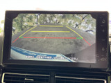 後方確認をサポートするカメラ映像を表示。狭い場所での運転や、駐車時にも安心です。
