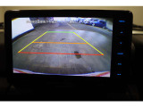 【バックカメラ】後方の映像がモニターで確認できます。駐車が苦手な方にお勧めの補助機能です。