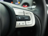 ◆アダプティブクルーズコントロール◆予め設定した車速内でクルマが自動的に加減速。前走車との適切な車間距離を維持しながら追従走行します。【LKAS】車線維持支援システムでステアリング操作を支援。