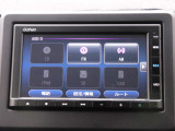 ホンダ純正ナビです。TVの視聴機能はありませんが、ナビ・CD・ラジオ等の基本的な機能は備わっています。