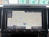 【純正ナビ】専用設計で車内の雰囲気にマッチ。ナビ利用時のマップ表示は見やすく、いつものドライブがグッと楽しくなります。