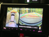 【パノラマモニター】専用のカメラにより、上から見下ろしたような視点で360度クルマの周囲を確認することができます☆死角部分も確認しやすく、狭い場所での切り返しや駐車もスムーズに行えます。