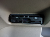 ETC付。高速道路の料金所はキャッシュレスで通過です。サービスエリア等にあるスマートインターの出入りも利用可能でとっても便利。ご納車後すぐにお使い頂けるようセットアップしてのお渡しとなります。