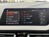お好みの音楽をクリアな音質でお楽しみいただけます。ドライブ中のエンターテイメントをさらに充実させてくれるでしょう。