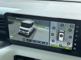 日産の最新技術! 3Dモニターで周りの障害物を見ることができます。