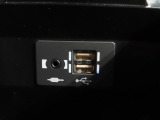 USB端子付きです。
