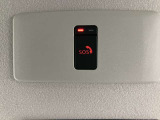 あおり運転をされても安心!緊急通報も可能、ボタンを押すだけでオペレーターにつながるSOSコール付。(別途登録費用が必要となります。)