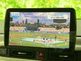 停車中にエンターテイメントを楽しめるTV機能。待ち時間も有効活用できます。ご家族や友人と一緒に盛り上がりましょう。