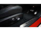 メーカーオプション装備:ヒーテッドスポーツステアリング。☆無料通話番号☆0078-6002-354690