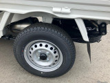 安全安心な走行のために、納車前には小さなクルマを知り尽くしたエキスパートが基本性能に関わる機能や状態を徹底的に点検しています。