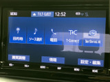 使いやすいインターフェースで、快適なドライブをサポート。多彩な機能で、エンターテインメントも楽しめます。
