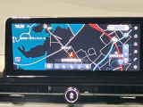 12.3インチワイドディスプレイを採用。情報を同時に表示できる3分割画面も可能。NissanConnect サービスの多様なコンテンツで、セレナと過ごす毎日に驚きと発見を提供します!