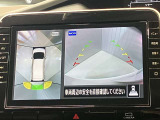 【アラウンドビューモニター】車を上から見下ろしているかのような映像で周囲の状況がひと目で確認、狭い駐車場に駐車するときも安心です♪