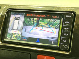 【パノラミックビューモニター】専用のカメラにより、上から見下ろしたような視点で360度クルマの周囲を確認することができます☆死角部分も確認しやすく、狭い場所での切り返しや駐車もスムーズに行えます。