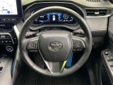 【純正革巻きステアリング】上質な革を使用することで、手にしっかり馴染みとても運転しやすいハンドルです♪