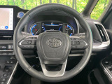 【純正革巻きステアリング】上質な革を使用することで、手にしっかり馴染みとても運転しやすいハンドルです♪