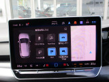 ヘッドアップディスプレイが搭載されております!運転中メーターに視線を落とすことなく速度等を確認頂ける便利な装備となっております!