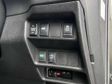 パワーバックドア付きですので、ゴルフの時や荷物をたくさん持っている時など特に便利です!