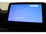 Bluetoothオーディオ再生、地デジ(フルセグ)対応。CD・DVDプレイヤーも装着しています☆