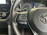 運転中、オーディオの操作をしてて、ハッとしたことはありませんか?ステアリングスイッチは、運転中でもハンドルでオーディオの操作が可能です。安全なドライブをサポートします。