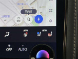 シートエアコン付です。シートを暖めたり冷やしたりできる、快適装備の一つ。 暑い夏もシートが冷える冬も快適にドライブが楽しめそうですね。